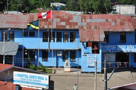 O hospital que atendeu a Ana em Puerto Maldonado, na amazônia peruana